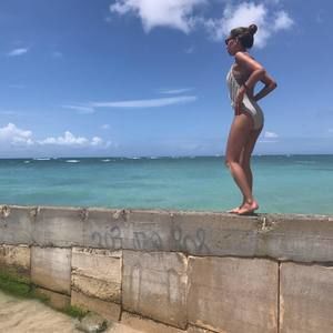 Meet your Posher, Adele